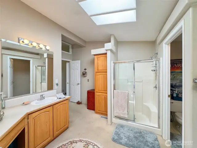 separated shower