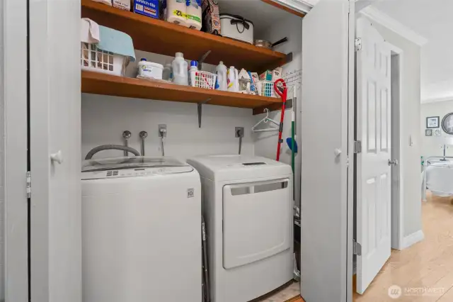 Washer and dryer convey.