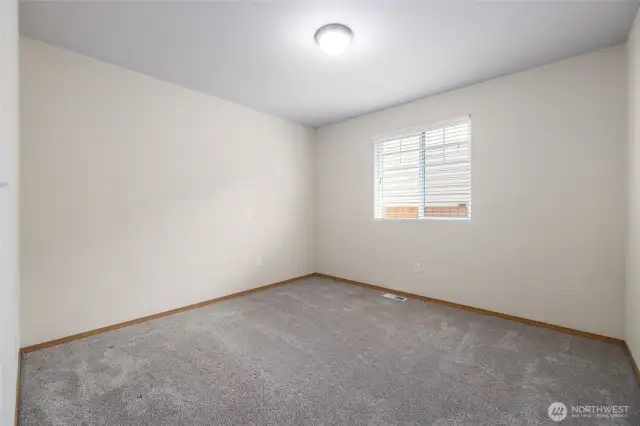 Guest bedroom #1