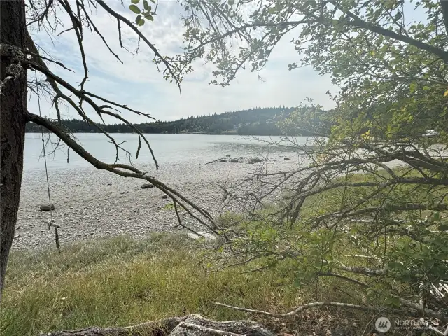 beautiful bay and water view and beach - low bank and no bank waterfront!  Tideland rights too