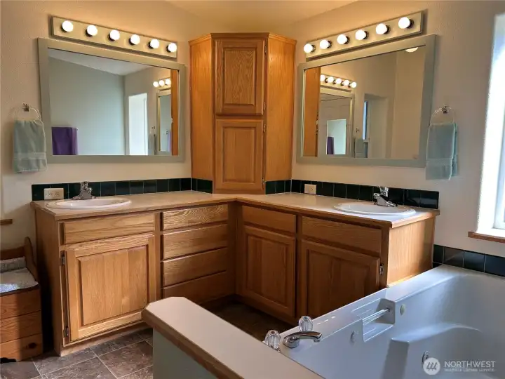 Primary bath with double sinks and lots of storage