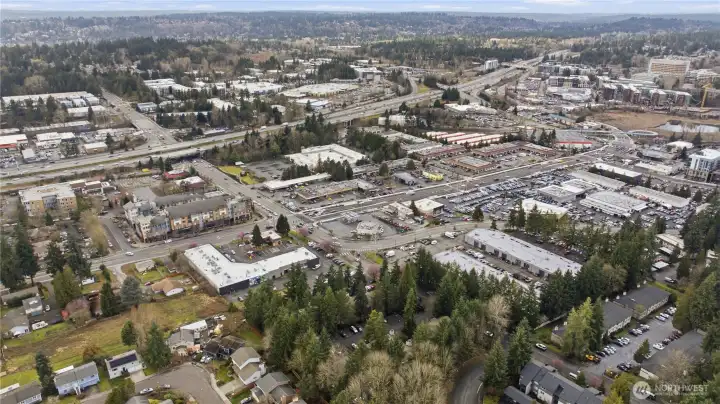 looking north west. 405 very near easy access