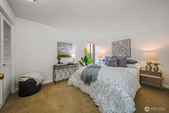 2nd bedroom