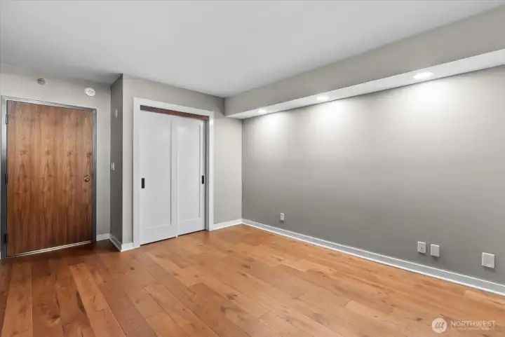 Entry level bonus space.  Some owners have installed a murphy bed to transform this into a space for guests.