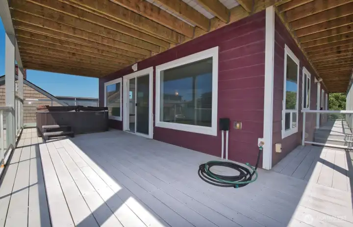 Second Level Deck with Hot Tub