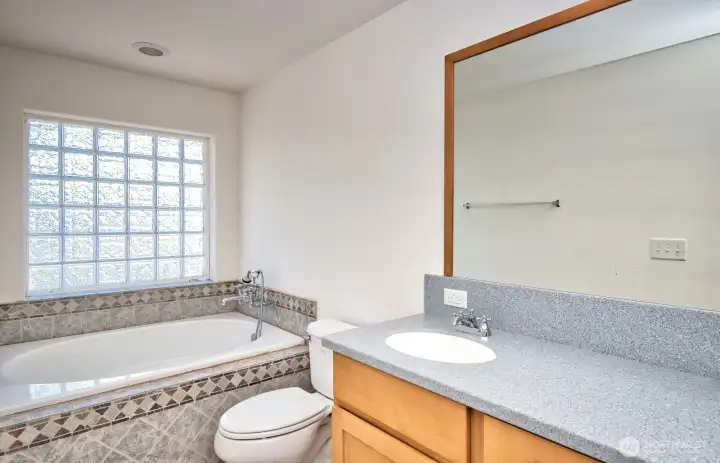3rd level Primary bath