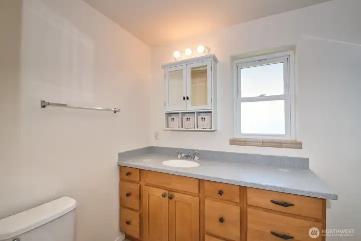 3rd level guest bath