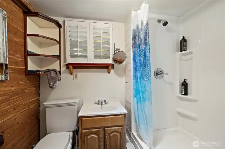 DADU bathroom
