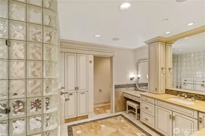 Beautiful Canyon Creek Cabinets, heated marble tile flooring with inlay boarders accented by Crown Molding. Beautiful Canyon Creek Cabinets, heated marble tile flooring with inlay boarders accented by Crown Molding.