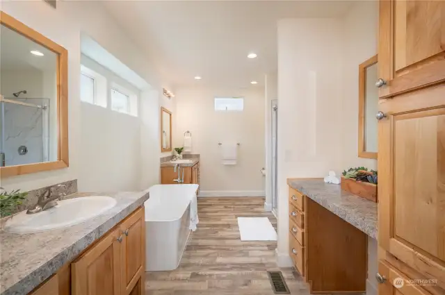 5-Piece ensuite bathroom with plenty of counter space and bonus vanity