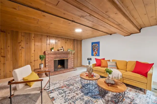 Large downstairs bonus/recreation room.
