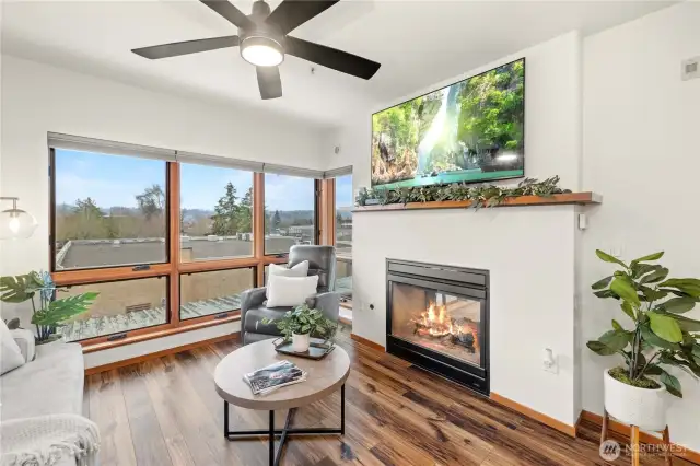 South Facing Unit with Great Sun Exposure