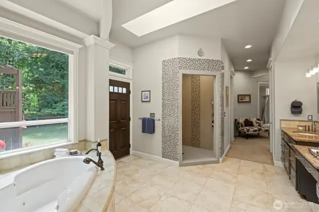 Relax the day away in the jetted tub, or walk out the door to the new salt water hot tub!