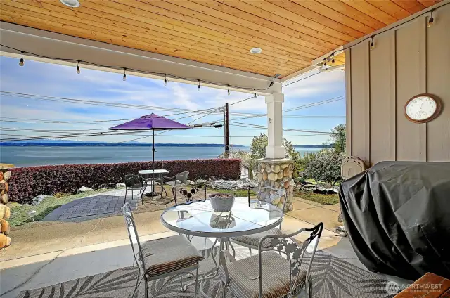 The ground level patio.