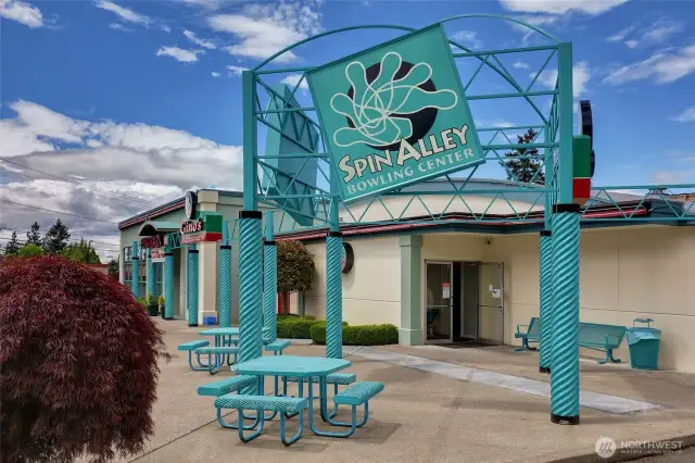 Spin Allley Bowling & Vault 177 Brew Pub
