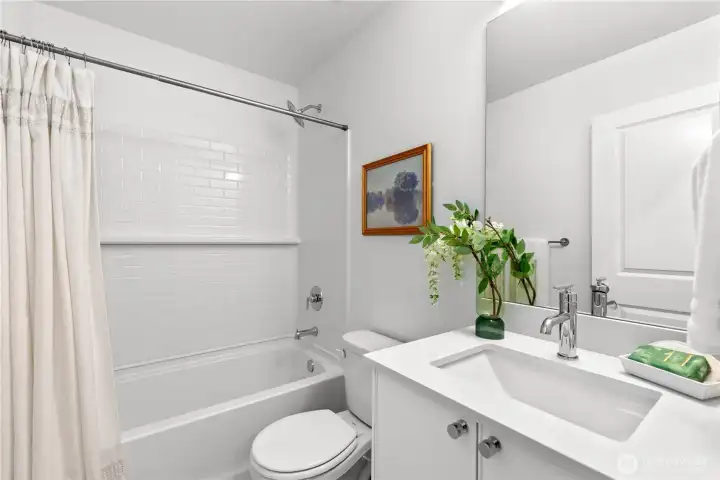 Upper floor guest bathroom