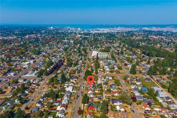 Located just min from all that Tacoma has to offer