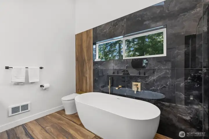 Ensuite bath Ensuite bath