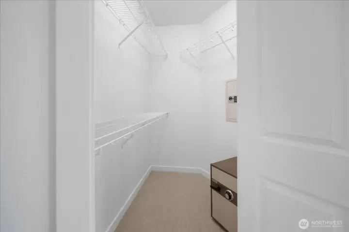 Primary walk in closet