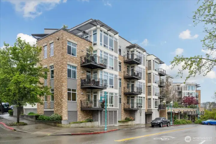 Private corner unit surrounded with windows