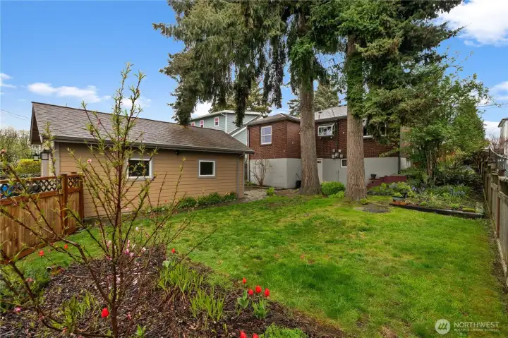 Garage & Home  4116 N Verde Street  Tacoma, WA 98407