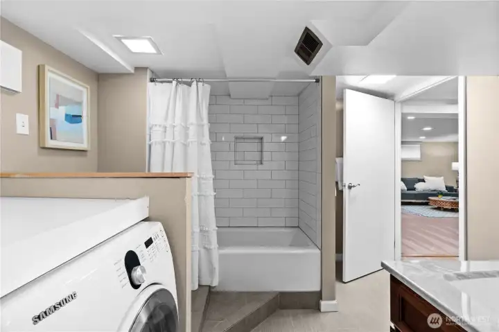 4116 N Verde Street  Tacoma, WA 98407