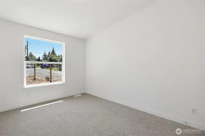 3rd bedroom all new carpet 3rd bedroom all new carpet