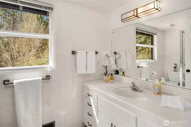 This home is flooded with natural light, ideal for getting all dolled up.