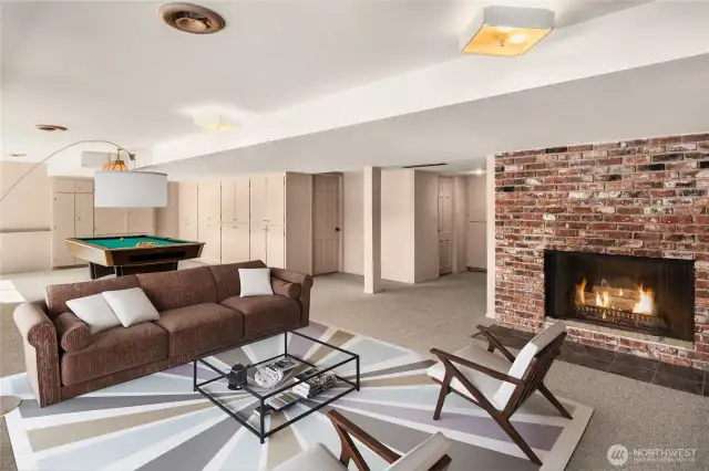The large downstairs space is ideal for all your needs, whether it's a home theater, gym, or entertainment area, offering endless possibilities.
