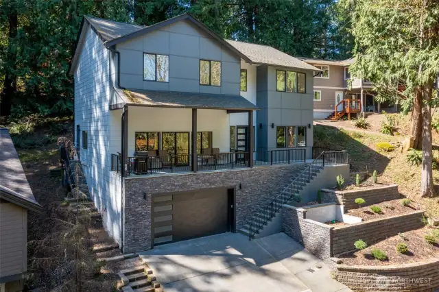 Welcome to 43 Rocky Ridge Dr!