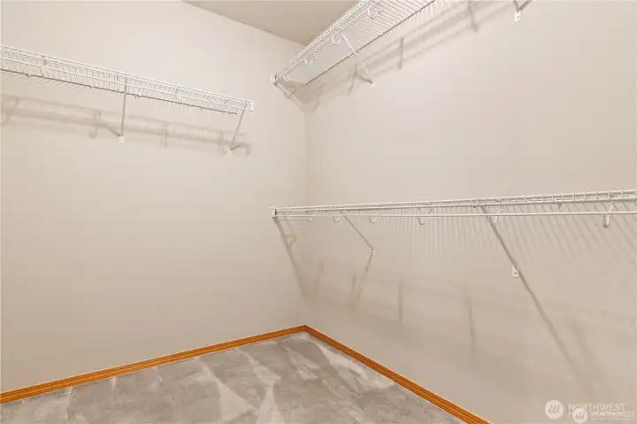 Primary bedroom - walk in closet