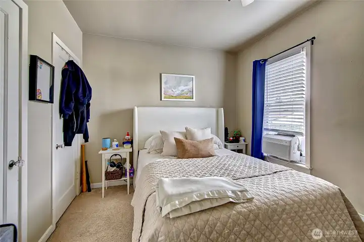 Light and Bright Bedroom