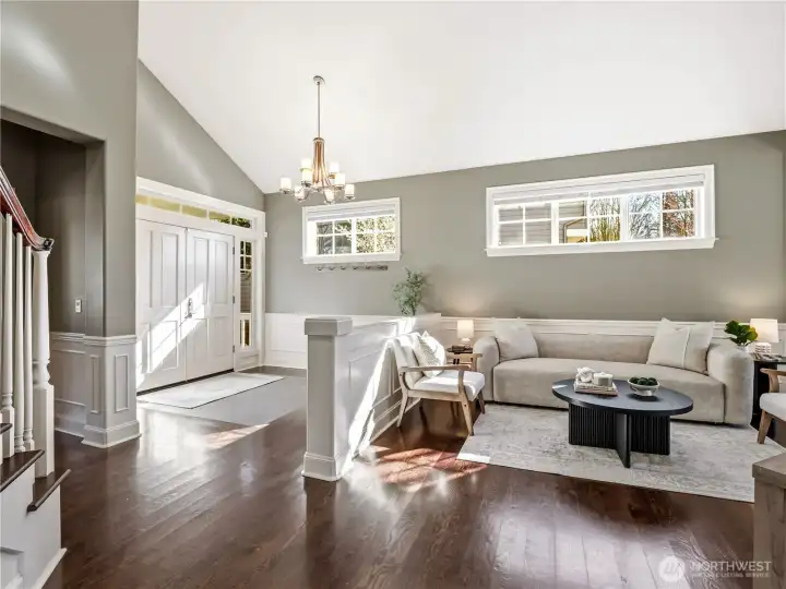 Discover the perfect balance of modern style and cozy luxury in this secondary living retreat. It’s an ideal sanctuary for quiet afternoons or intimate evening conversations.