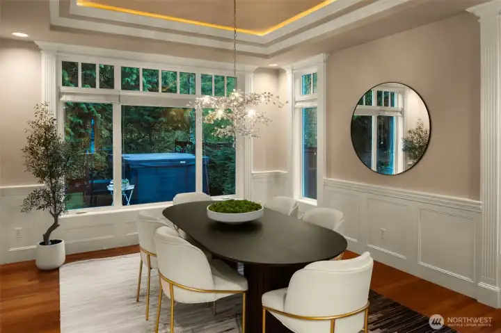 Updated and spacious dining room Updated and spacious dining room