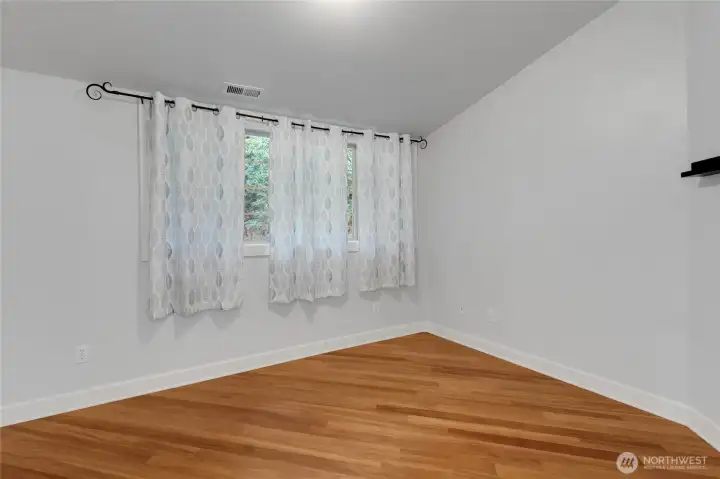 Bedroom number one. Bedroom number one.