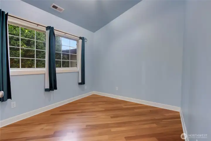 Bedroom number two. Bedroom number two.