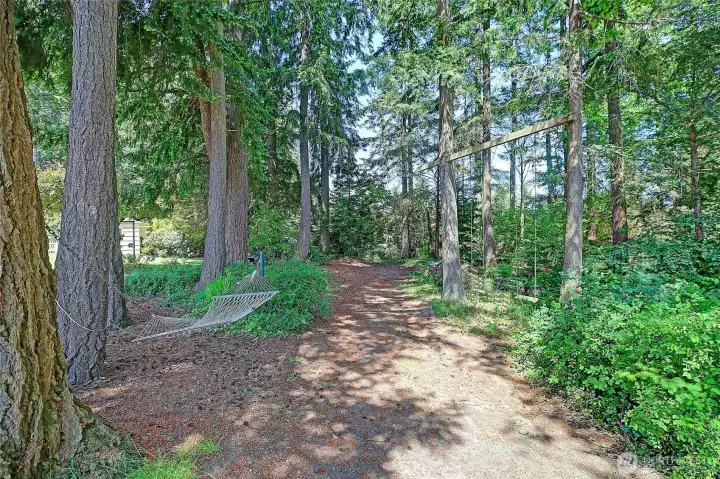 Additional buildable lot w/ water and site registration.