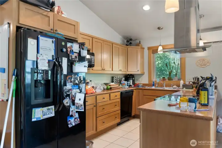 Comfortable kitchen with lots of storage and space to prep. Comfortable kitchen with lots of storage and space to prep.