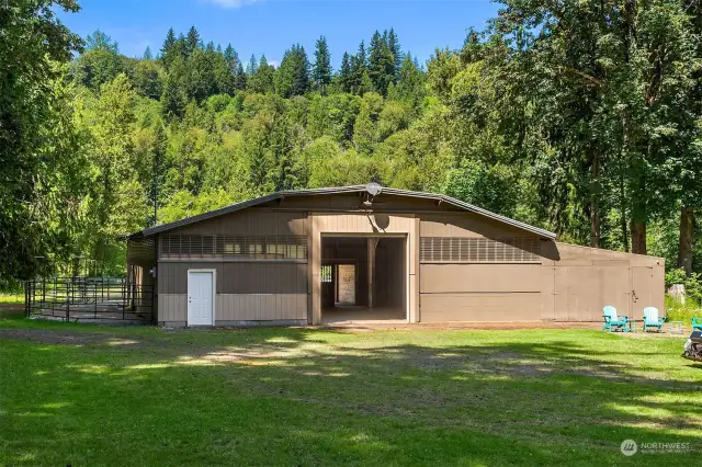 Huge and updated barn with plenty of room to expand the number of stalls