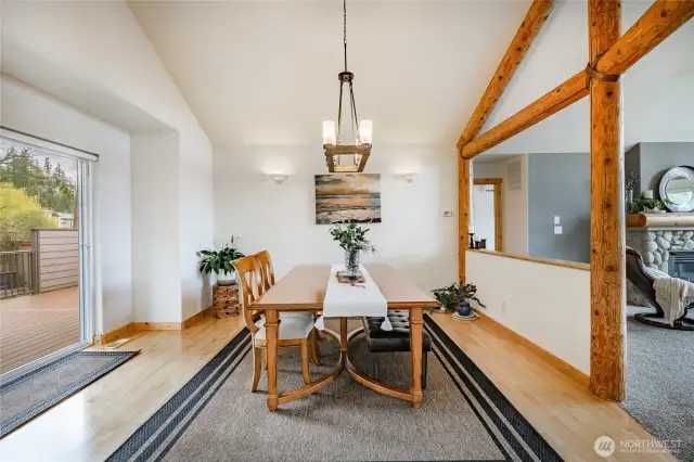 Large dining area with room for everyone !