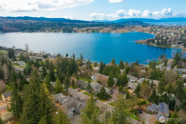 Ahhhh..... then there's the Lake and Bellingham Bay in the distance. Perfect.