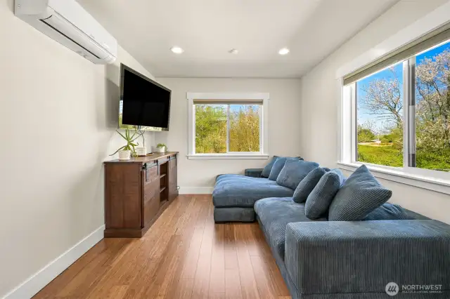 Upstairs Bonus Room