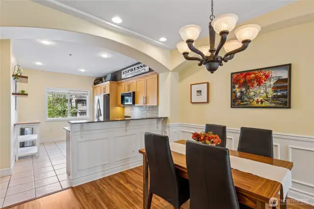 Kitchen Eating Bar