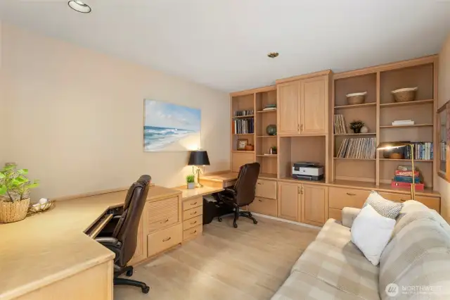 Large office or extra room with plenty of storage.