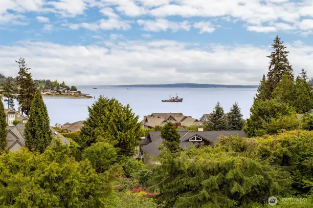 Views of the Admiralty Bay!