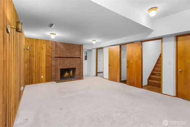 Downstairs flex space with rad vintage vibe