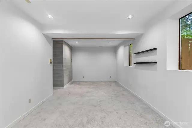 Downstairs bonus room/office