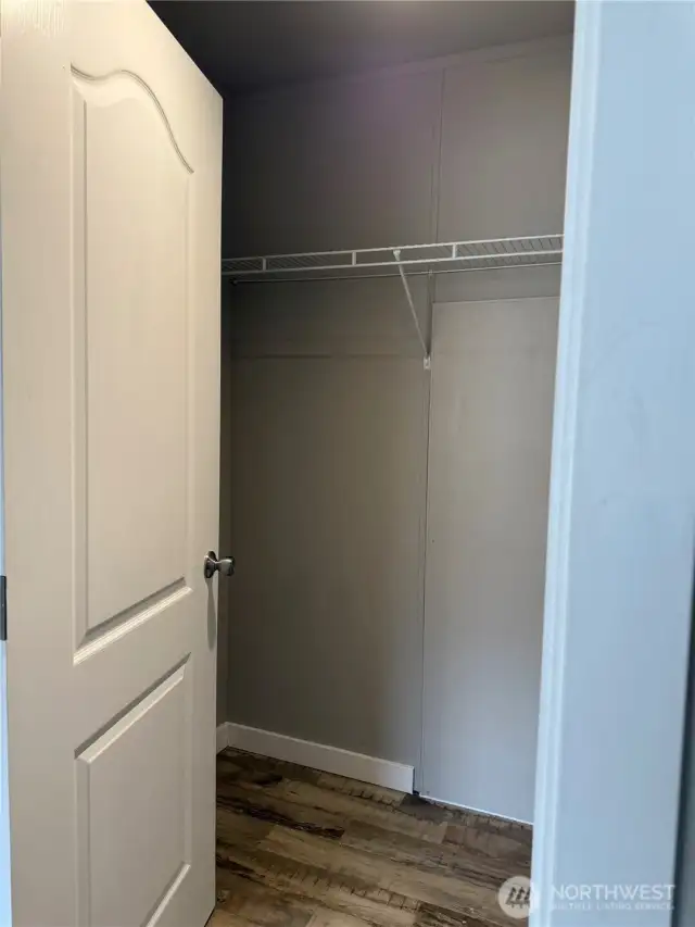 Walk In Closet (primary)