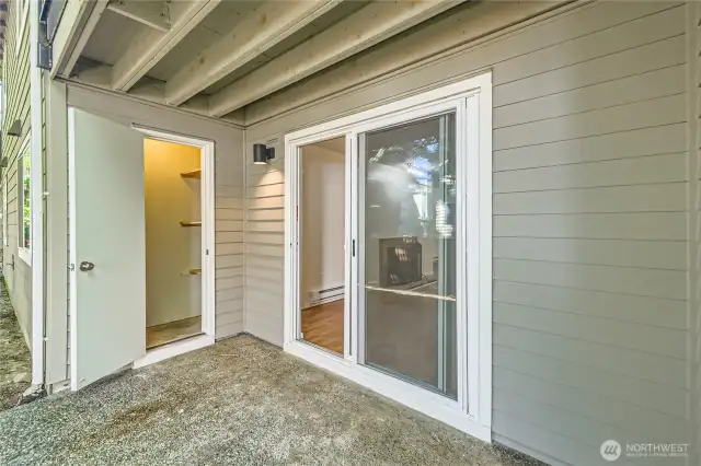 Additional storage closet with shelving