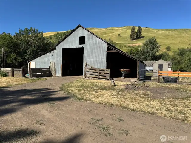 Barn